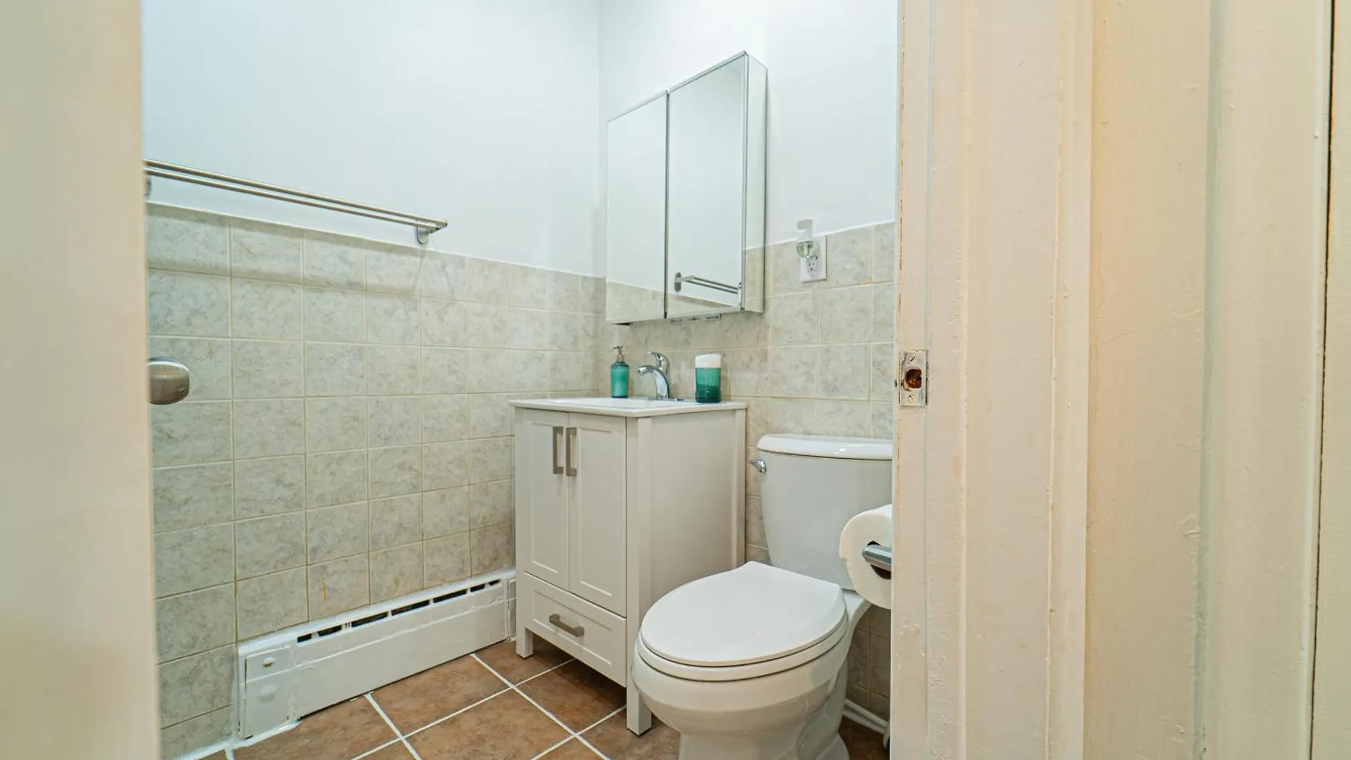 Homestay Cozy Single Private Room, Work&Stay, Free Parking